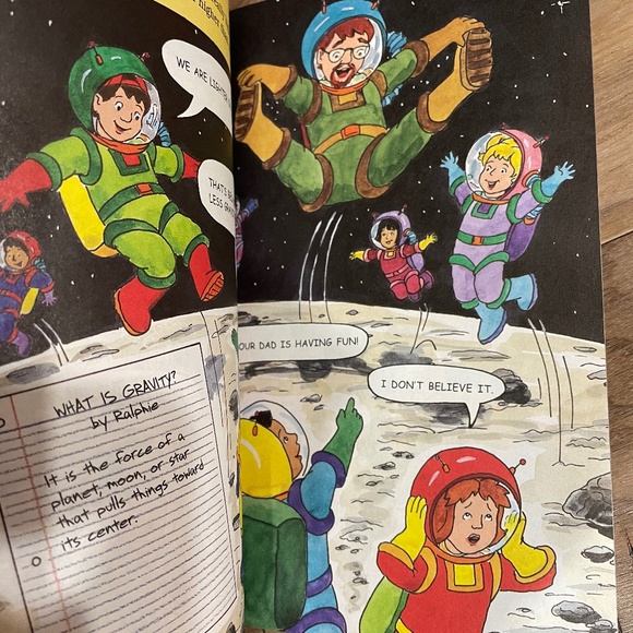 New Set of 3 Magic School Bus Paperback Books - Picture 4 of 8